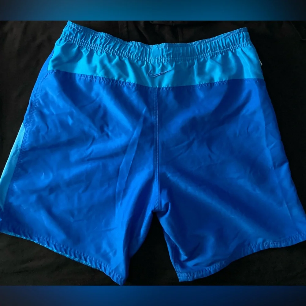 Nike SZ XL  Blue Swim Board Shorts with Quick-Dry Technology